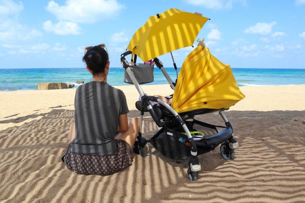 What kind of stroller is best for a newborn