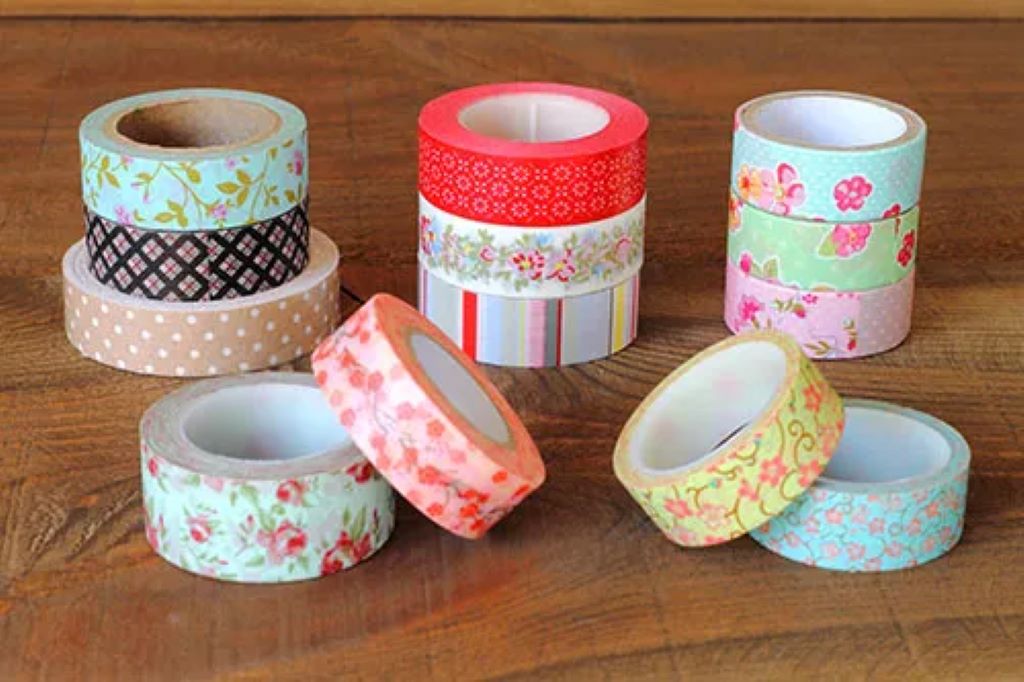 What can you decorate with washi tape