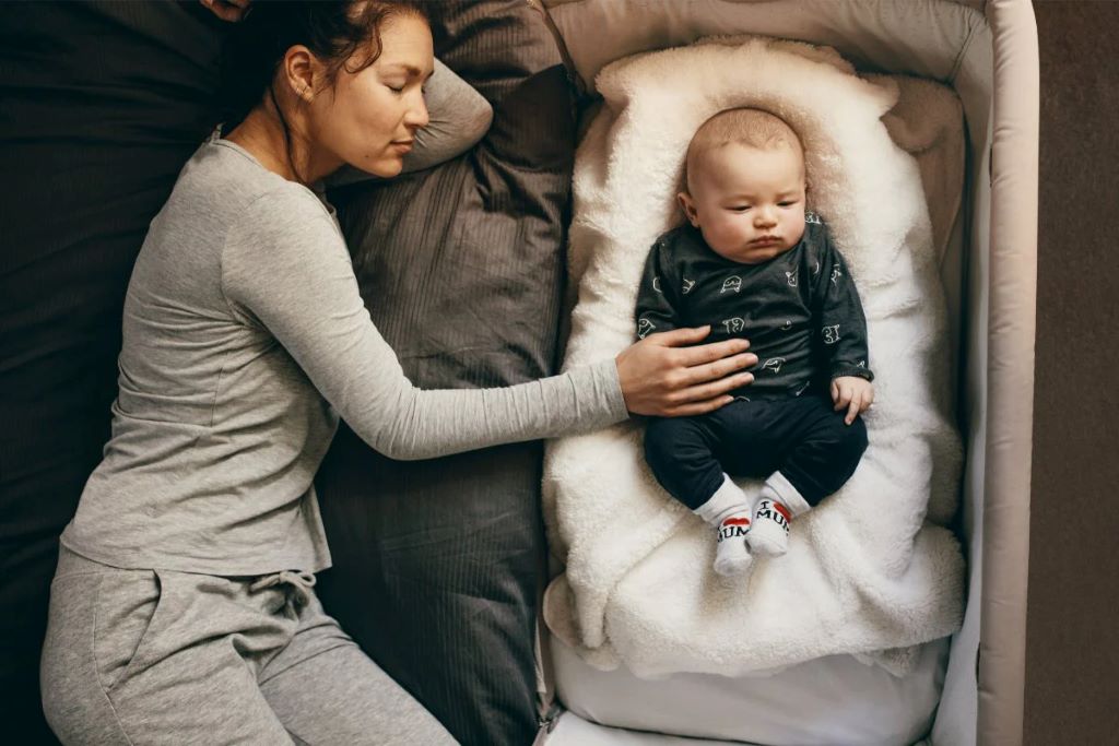 Okay, New Parents: Let’s Talk About Tips and Tricks to Baby Sleep (Or Lack Thereof!) 😴