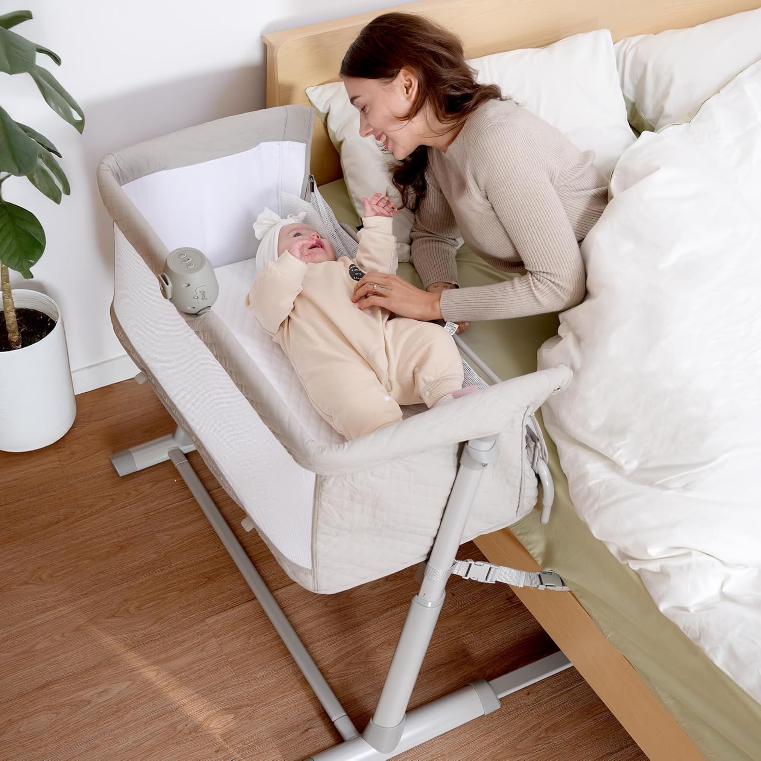 Cloud Baby Bedside Bassinet – Portable Newborn Sleeper with Music & Figurine